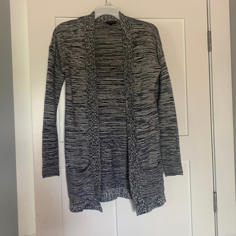 Size small black and white cardigan sweater, super warm and comfortable!